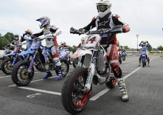 Si chiude a Ottobiano la stagione 2010 degli Internazionali d'Italia Supermoto Si chiude a Ottobiano la stagione 2010 degli Internazionali d'Italia Supermoto