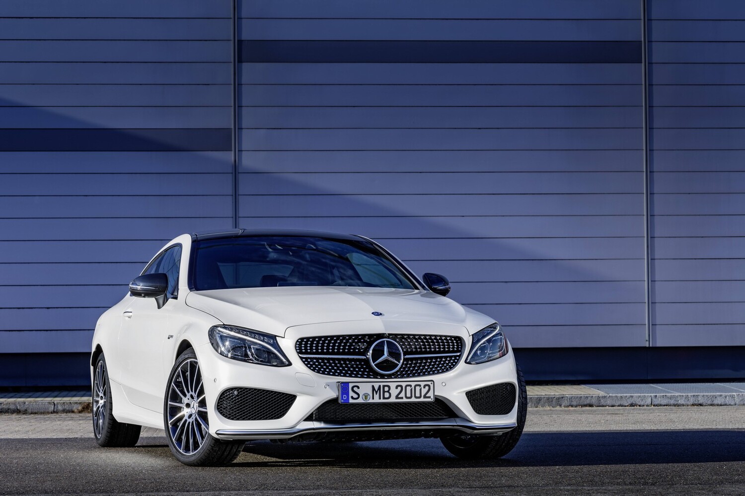 Mercedes-AMG C43 Coupé: la “baby supercar” con il V6