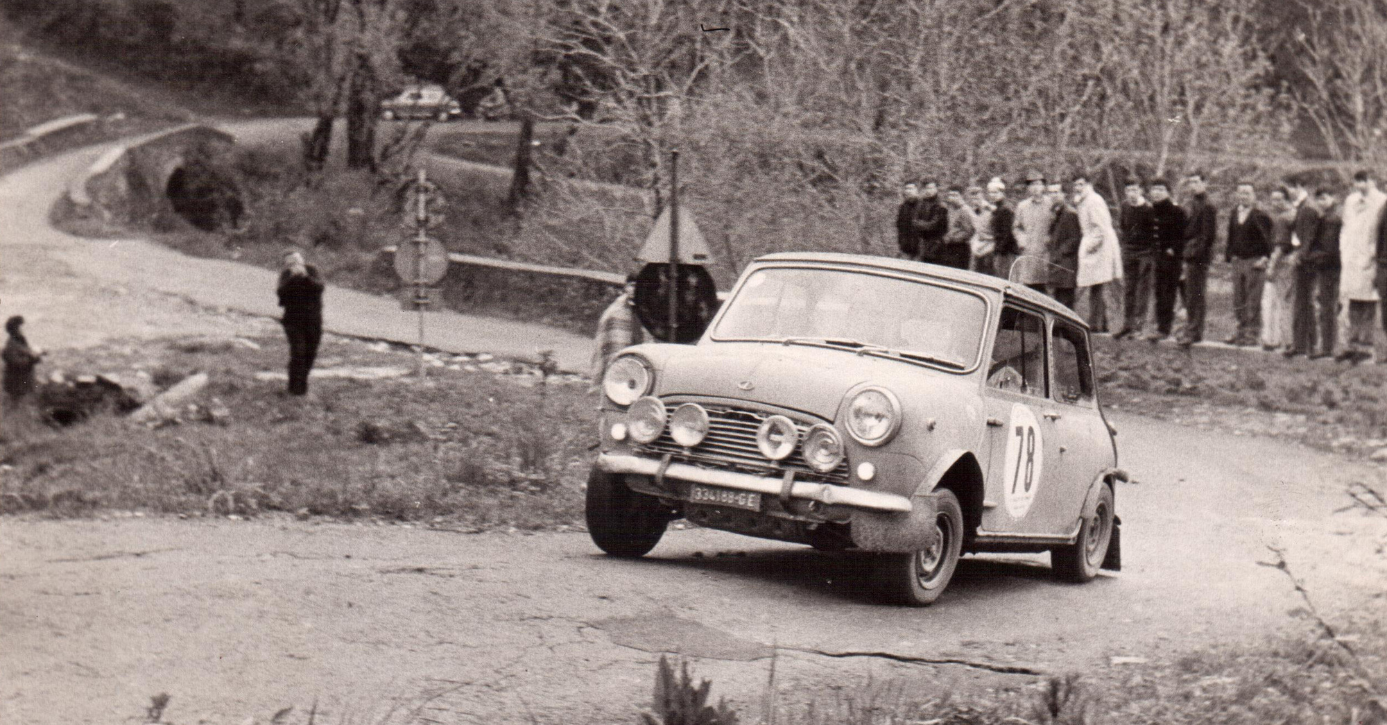 La Mini Cooper di Enrico De Vita nel rally di Villa d’Este del 1968