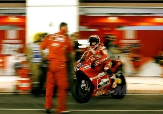 Rossi: «Parto da favorito, ma Stoner…» Rossi: «Parto da favorito, ma Stoner…»