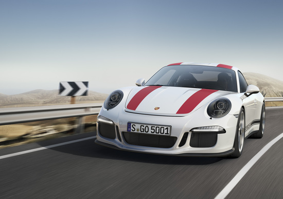 Porsche 911 R, classicamente sportiva al Salone di Ginevra 2016 Porsche 911 R, classicamente sportiva al Salone di Ginevra 2016