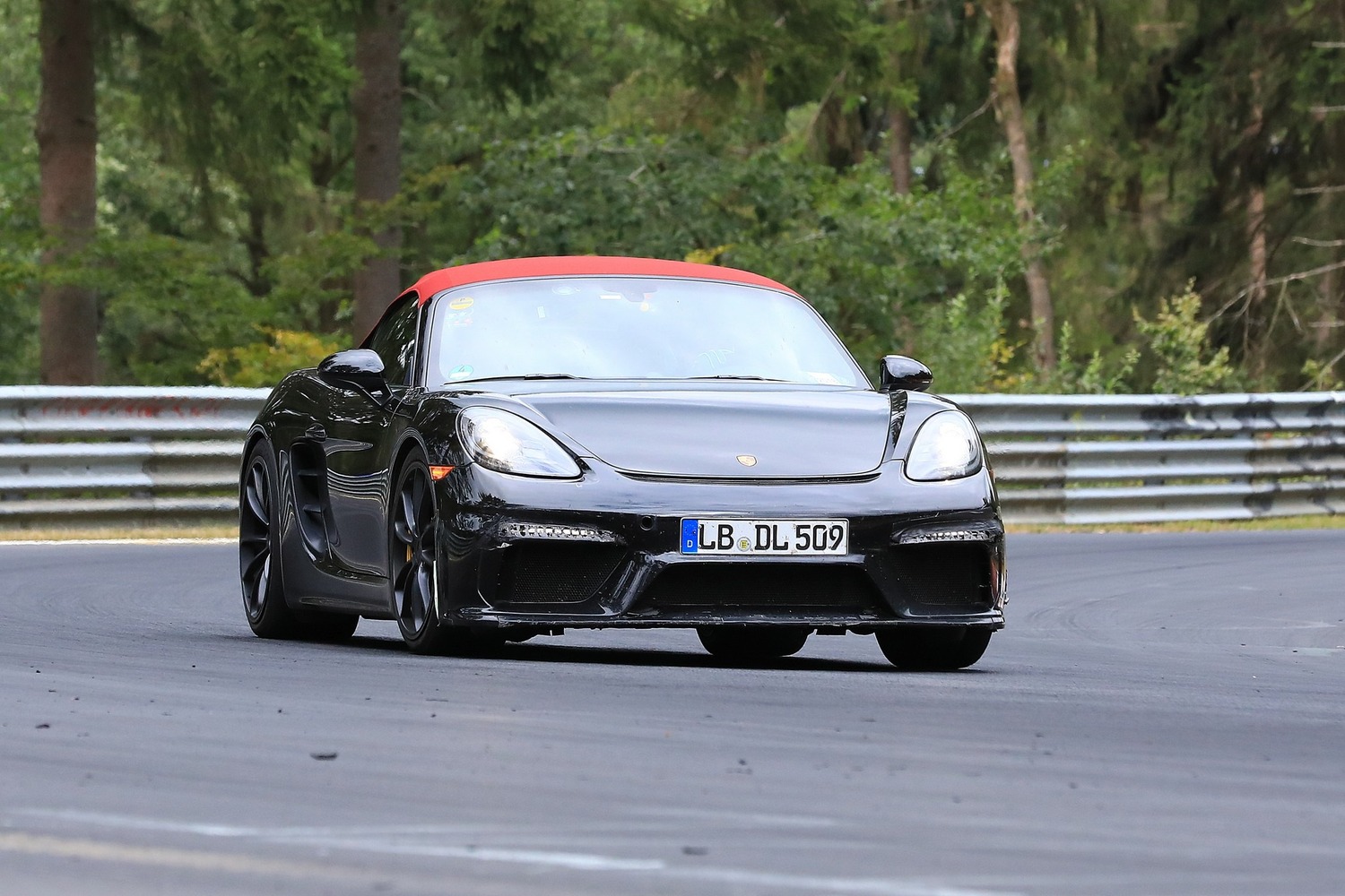 Porsche 718 Boxster Spyder, le foto spia al Nürburgring