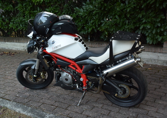 MV Agusta Xtreme avvistata nel paddock di Misano. Che moto è? MV Agusta Xtreme avvistata nel paddock di Misano. Che moto è?