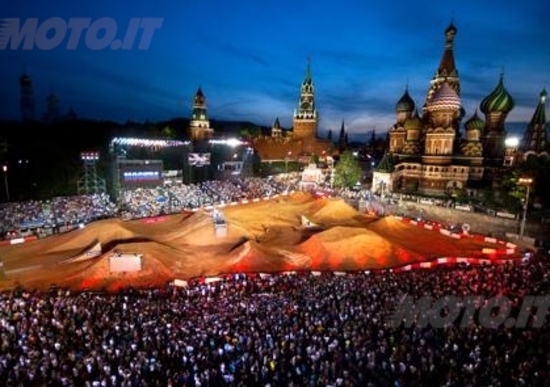 Red Bull X-Fighters World Tour all’ombra del Cremlino Red Bull X-Fighters World Tour all’ombra del Cremlino