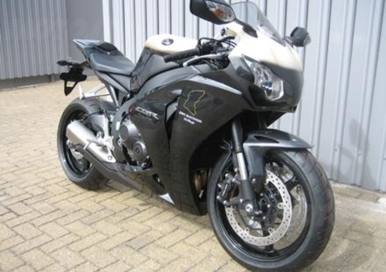 Honda lancia le CBR 1000 RR Tourist Trophy replica Honda lancia le CBR 1000 RR Tourist Trophy replica