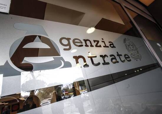 Bollo e multe: con “pace fiscale” via tutte le cartelle fino a 1.000 euro Bollo e multe: con “pace fiscale” via tutte le cartelle fino a 1.000 euro