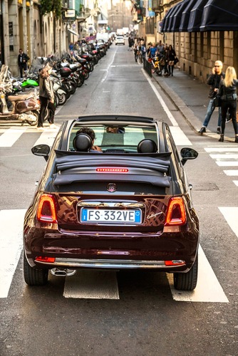 Nuova Fiat 500 Collezione la cabrio che sfila a Milano