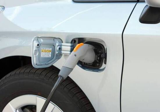 De Vita: «Incentivare l’auto a batteria? Si rischia un futuro di sudditanza alla Cina» De Vita: «Incentivare l’auto a batteria? Si rischia un futuro di sudditanza alla Cina»