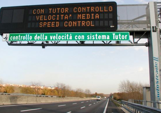 Limite in autostrada a 150 km/h, De Vita: «Aumenta la probabilità di incidenti» Limite in autostrada a 150 km/h, De Vita: «Aumenta la probabilità di incidenti»