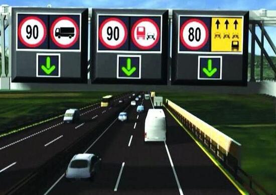 Aumentano in Italia le corsie autostradali dinamiche: ma sono sicure e come si usano?