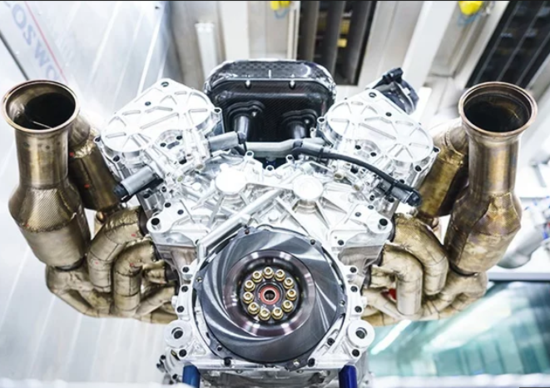 Aston Martin Valkirye, V12 da 11.000 giri Aston Martin Valkirye, V12 da 11.000 giri