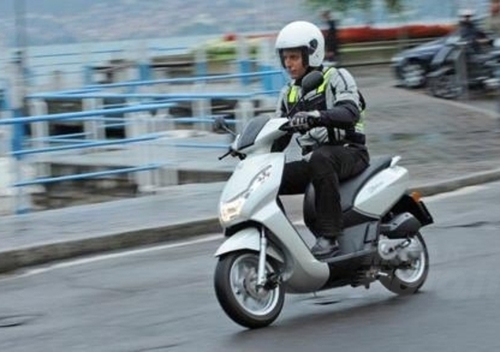 Prova pratica di guida anche per i motorini Prova pratica di guida anche per i motorini
