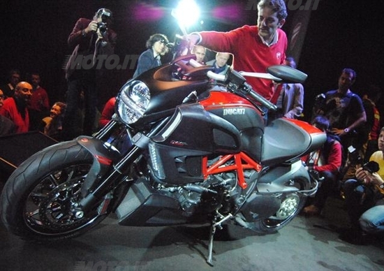 Svelata a Milano la Ducati Diavel Svelata a Milano la Ducati Diavel