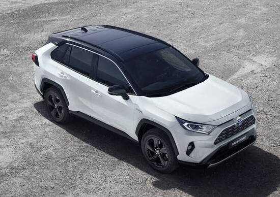 Toyota Rav4 2019, niente diesel solo ibrido. Ecco i prezzi Toyota Rav4 2019, niente diesel solo ibrido. Ecco i prezzi