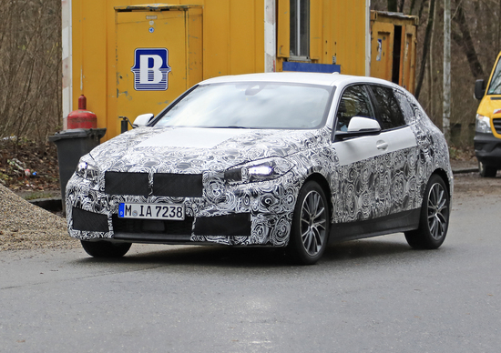 Nuova BMW Serie 1 2019, ecco le foto spia Nuova BMW Serie 1 2019, ecco le foto spia