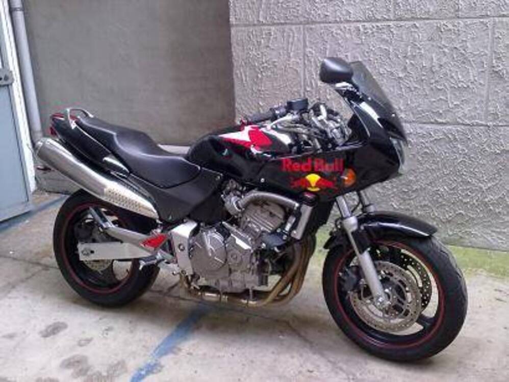 Honda hornet s