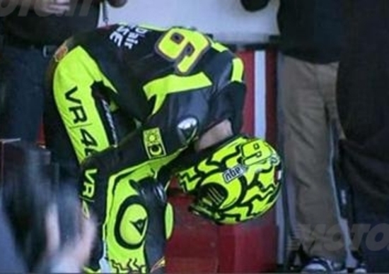 Test Valencia. Rossi decimo, primo Lorenzo poi Stoner. I commenti dal box Test Valencia. Rossi decimo, primo Lorenzo poi Stoner. I commenti dal box