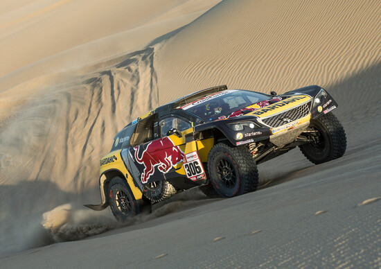 Dakar 2019 100% Perù. Walkner (KTM) e Loeb (Peugeot) UFO a Nazca Dakar 2019 100% Perù. Walkner (KTM) e Loeb (Peugeot) UFO a Nazca