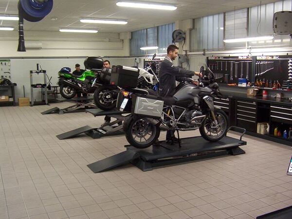 FRACCARO MOTO SRL - Concessionario moto usate e nuove a Montichiari, Brescia