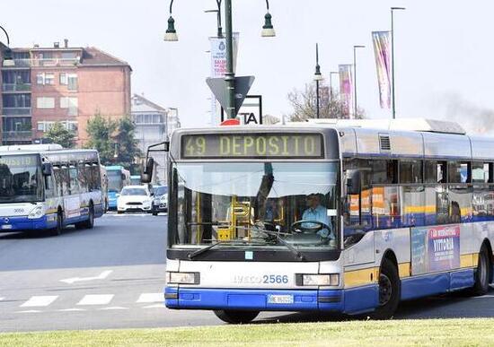 Blocco Diesel Euro 5 Torino, aumentano i passaggi dei bus Blocco Diesel Euro 5 Torino, aumentano i passaggi dei bus