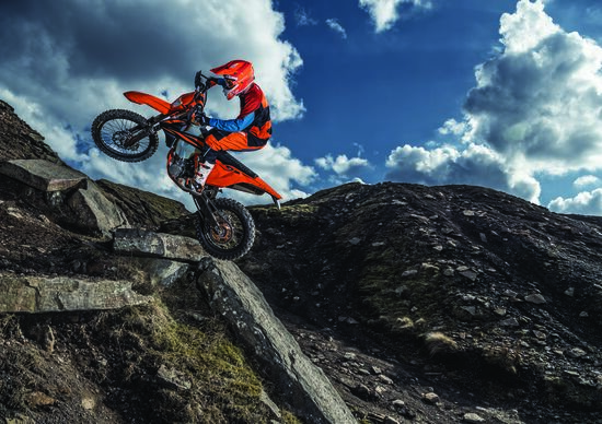 KTM Enduro EXC MY19: il dealer P&D le fa provare KTM Enduro EXC MY19: il dealer P&D le fa provare