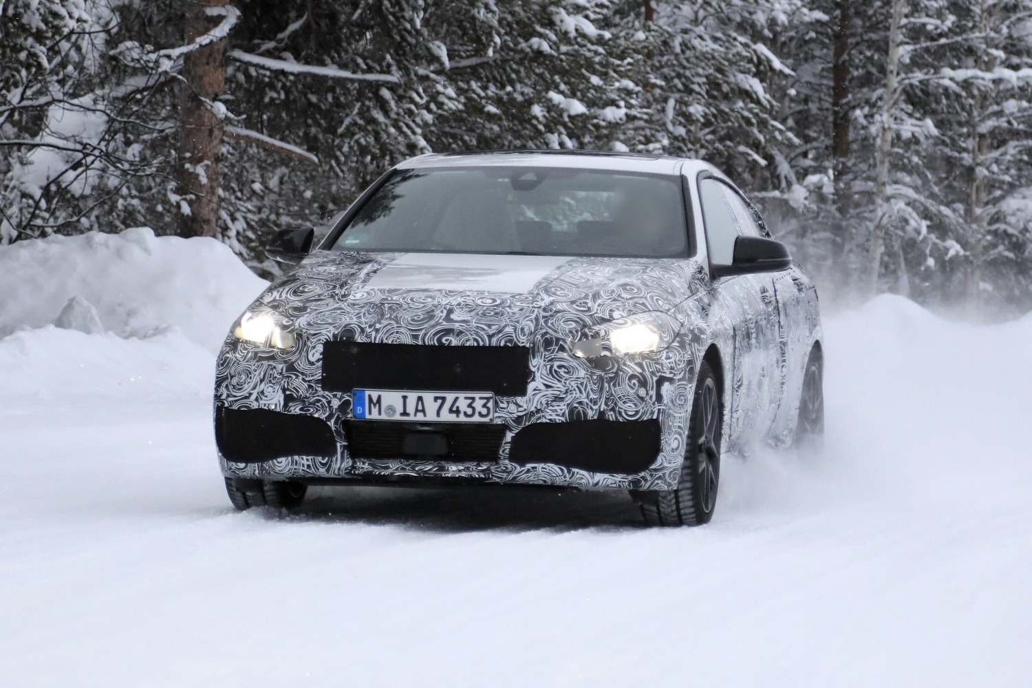 BMW Serie 2 Gran Coupé: foto spia