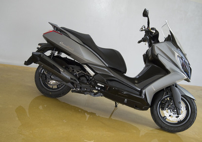 SCARICARE KYMCO DOWNTOWN BATTERIA