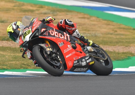 SBK 2019. Bautista vince anche Gara-2 in Thailandia SBK 2019. Bautista vince anche Gara-2 in Thailandia