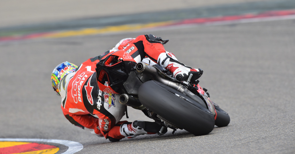 SBK 2016. Akrapovic mette le ali alla Panigale