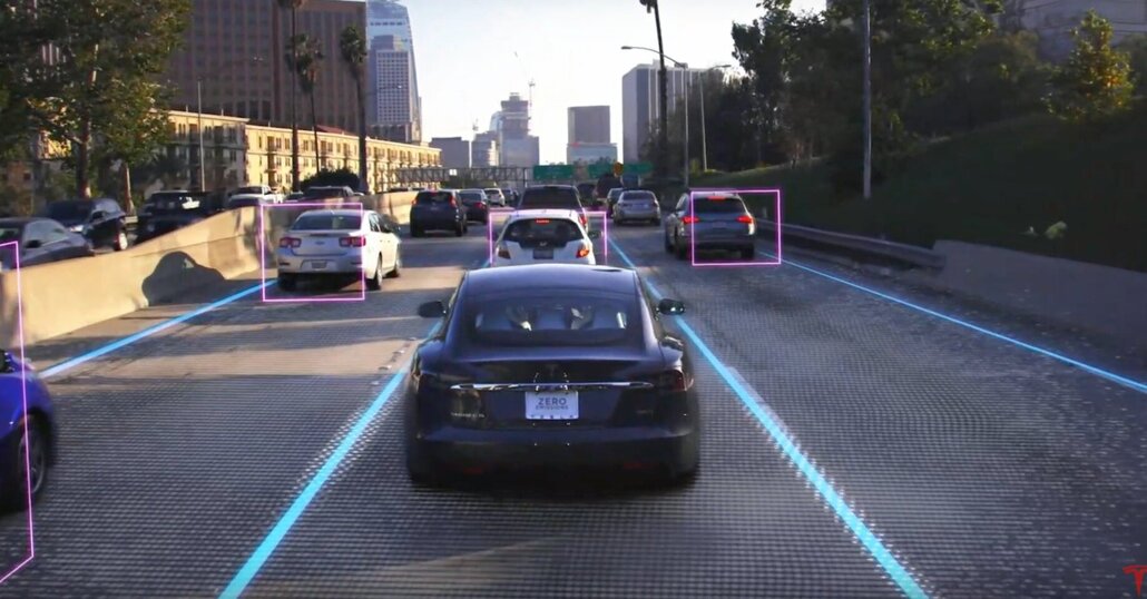 Tesla Autopilot, Musk: «Il miglior chip al mondo per la guida autonoma»