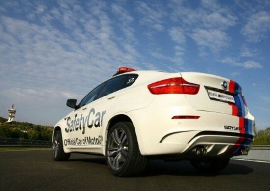 BMW M auto ufficiale MotoGP fino al 2016 BMW M auto ufficiale MotoGP fino al 2016