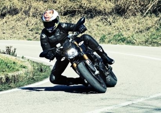 Valentino Rossi nuovo Consulente per lo Sviluppo dei pneumatici stradali Bridgestone Valentino Rossi nuovo Consulente per lo Sviluppo dei pneumatici stradali Bridgestone