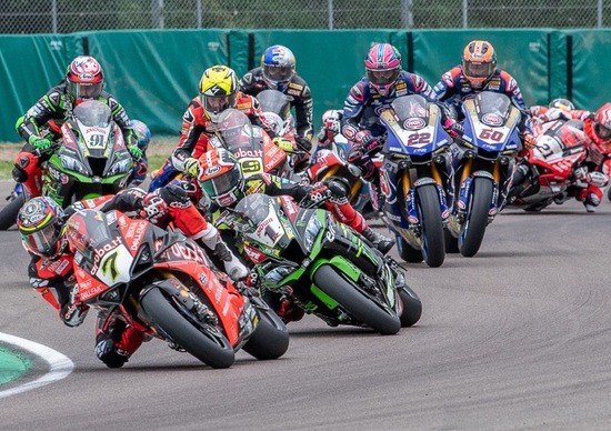 SBK Imola. Nico Cereghini, Jarno Zaffelli: il dibattito SBK Imola. Nico Cereghini, Jarno Zaffelli: il dibattito