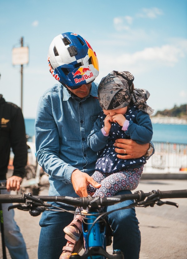 Fontana ProRider e-Vlog: Mototerapia a Varazze