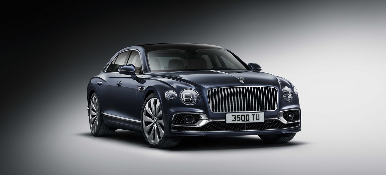 Bentley Flying Spur 2019: foto e dati della nuova limousine inglese