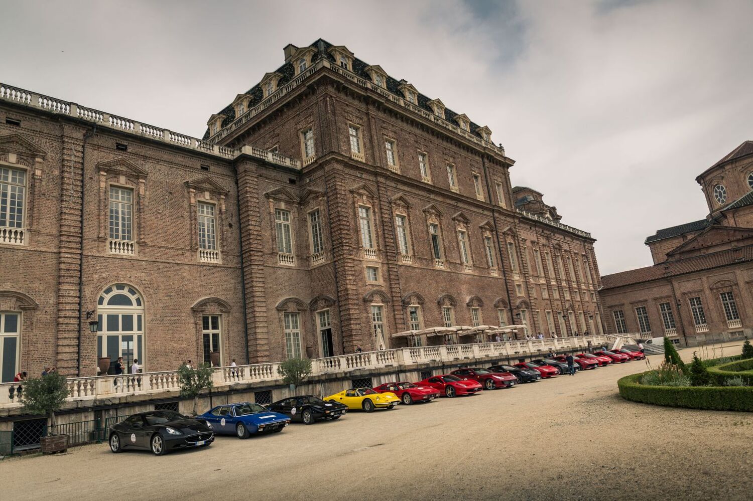 Le supercar esposte al Salone dellAuto allaperto Parco Valentino
