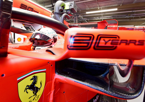 F1: penalità Vettel, Ferrari convocata per la revisione del caso F1: penalità Vettel, Ferrari convocata per la revisione del caso