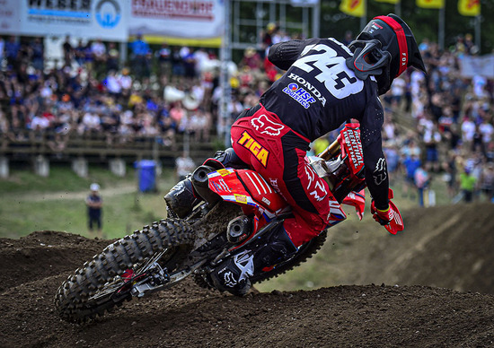 MXGP, Gajser e Prado aprono il GP di Germania MXGP, Gajser e Prado aprono il GP di Germania
