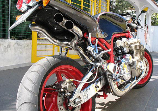 Le Strane di Moto.it: Honda CBX 6 cilindri Le Strane di Moto.it: Honda CBX 6 cilindri