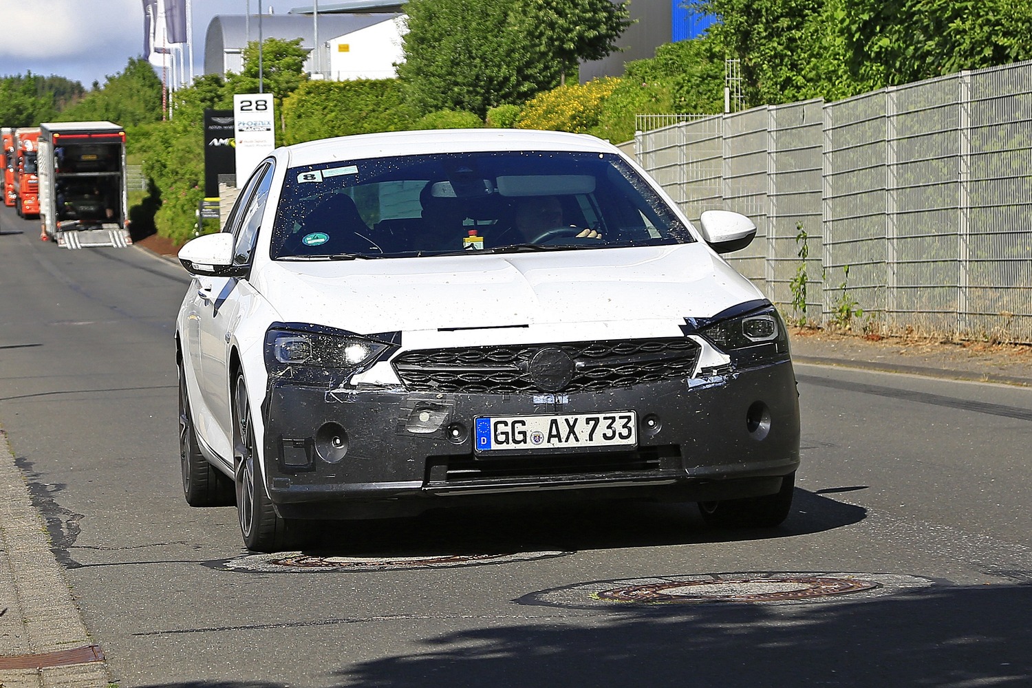 Opel Insignia restyling, le foto spia