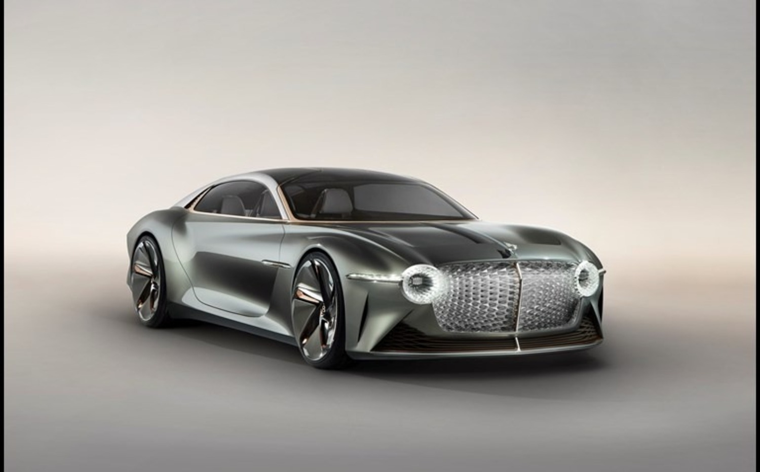 Bentley EXP 100 GT: prototipo elettrico e autonomo di coupé top anni Trenta