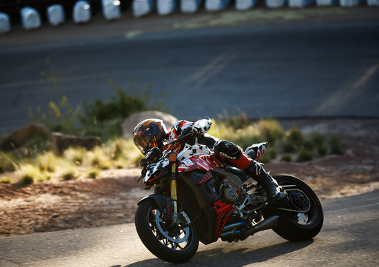 SBK Laguna Seca: Bautista e Davies ricordano Carlin Dunne SBK Laguna Seca: Bautista e Davies ricordano Carlin Dunne