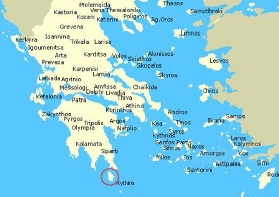 Arianna e Andrea a Kythira, in Grecia Arianna e Andrea a Kythira, in Grecia