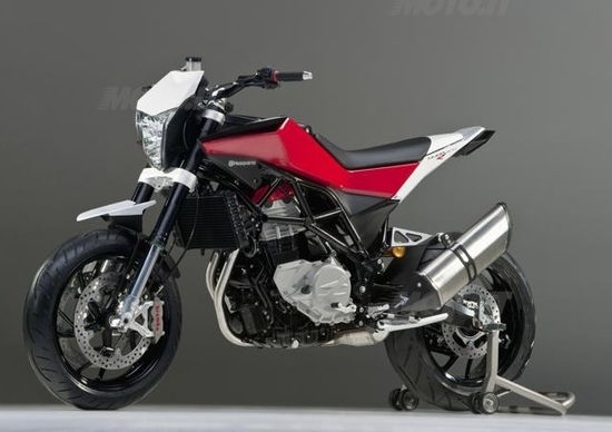 La nuova Husqvarna 900. La naked! La nuova Husqvarna 900. La naked!