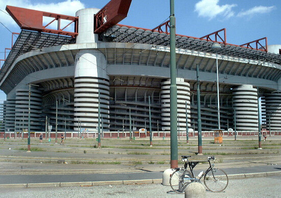 Car Free Day a Milano: il 22 settembre stop auto. Al derby Milan-Inter tutti in tram! Car Free Day a Milano: il 22 settembre stop auto. Al derby Milan-Inter tutti in tram!
