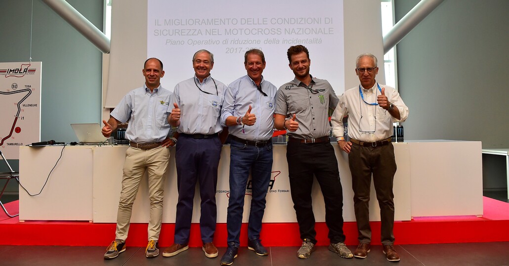 Motocross e sicurezza: l'FMI riflette su come migliorarla