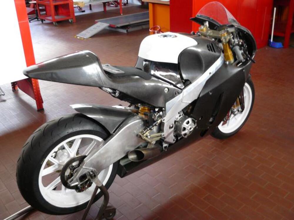 MotoGP e Moto3 dalla Oral Engineering MotoGP Moto.it