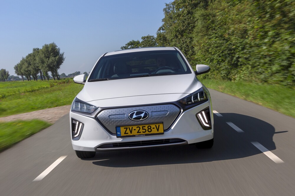 Con 311 km di autonomia, la Ioniq Electric si può considerare unauto completa?