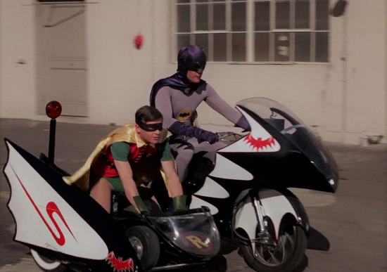 Moto(.it) e Cinema, un film al giorno: Batman... E Joker Moto(.it) e Cinema, un film al giorno: Batman... E Joker