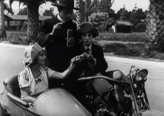 Moto(.it) e Cinema, un film al giorno: Lo spaventapasseri Moto(.it) e Cinema, un film al giorno: Lo spaventapasseri